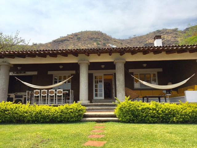 20F24C56-0265-4926-9334-C50EFBEA4E6E_1_105_c